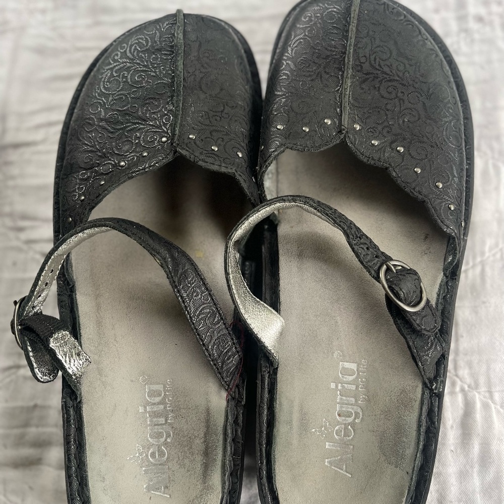 ALEGRIA Slides Size 41